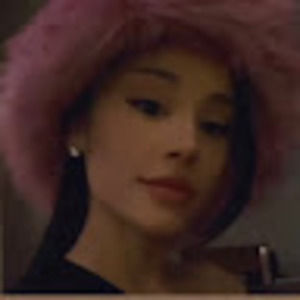 Meet your Posher, Leslie